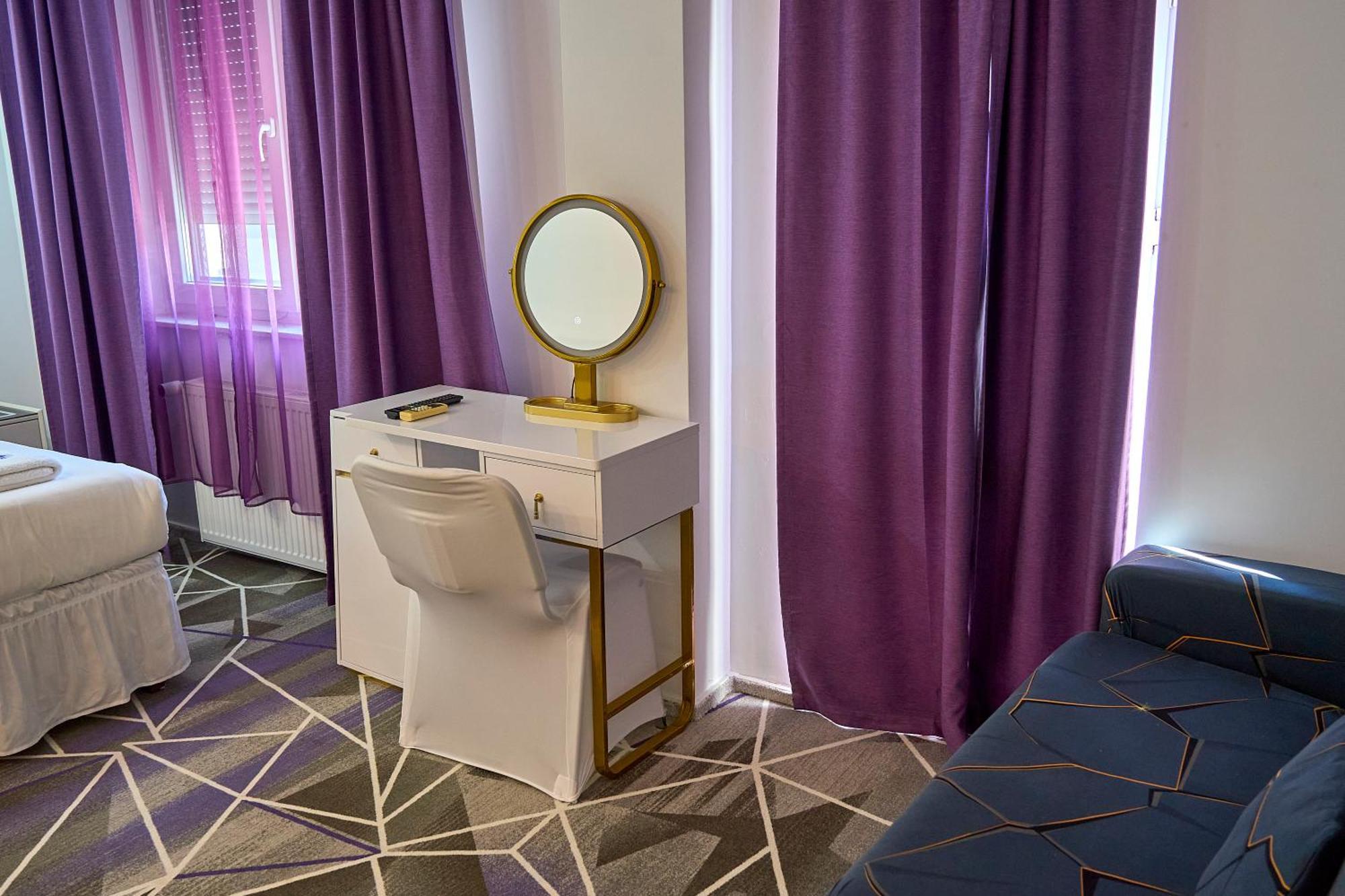 Amethyst House Therme & Bucharest Otopeni Airport Exterior foto