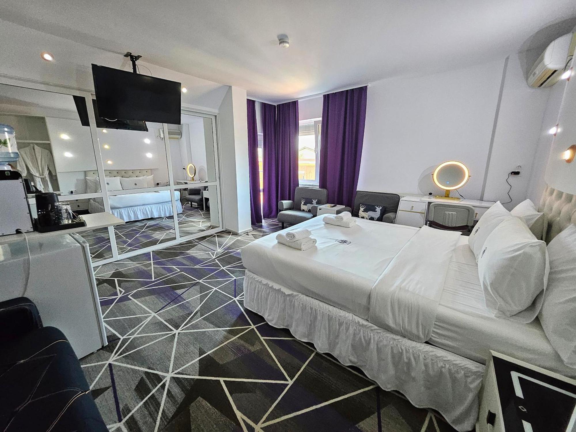 Amethyst House Therme & Bucharest Otopeni Airport Exterior foto