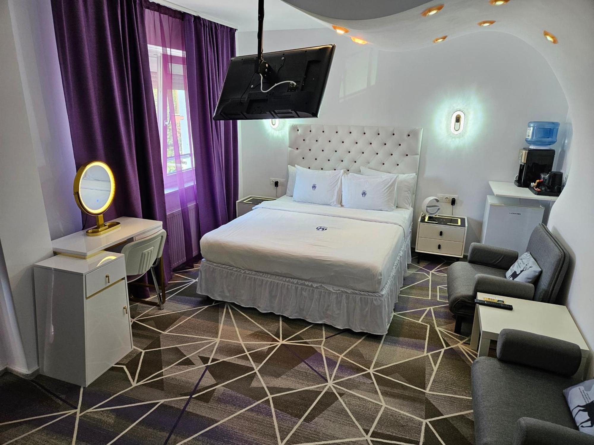 Amethyst House Therme & Bucharest Otopeni Airport Exterior foto